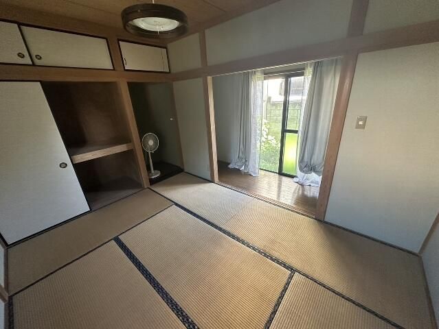 6DK Detached House with Farmland for Sale in Kamogawa, Chiba - Thumbnail 2