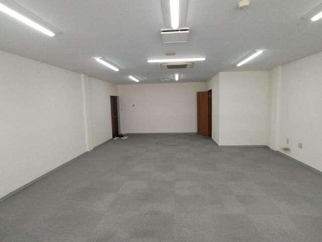 Office/Shop Space for Rent in Maebashi, Gunma - 57.92 sqm - Thumbnail 2