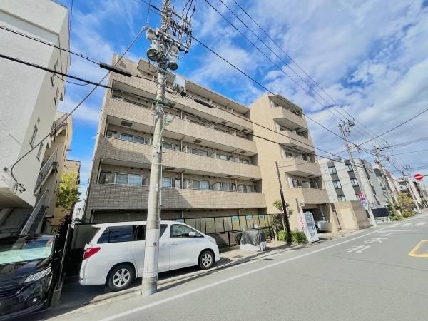 Stage Grande Den-en-chofu 1K Apartment for Sale in Ota, Tokyo - Thumbnail 2