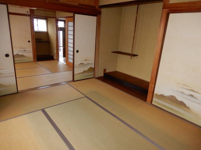 5DK House for Sale in Satsumasendai, Kagoshima with Large Garden - Thumbnail 4