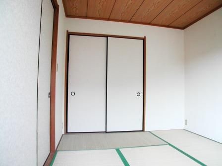 2DK Apartment for Rent in Saitama-shi Minami-ku, 43.96 sqm - Thumbnail 4