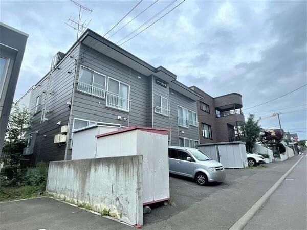 Sapporo Apartment Building for Sale in Toyohira Ward - 4 Units - Thumbnail 3