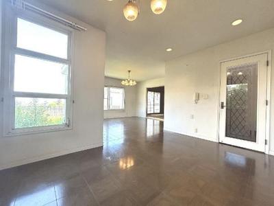 Spacious 1988 Detached House in Takarazuka, Hyogo | 362㎡ Land — Image 22, Takarazuka, Hyogo