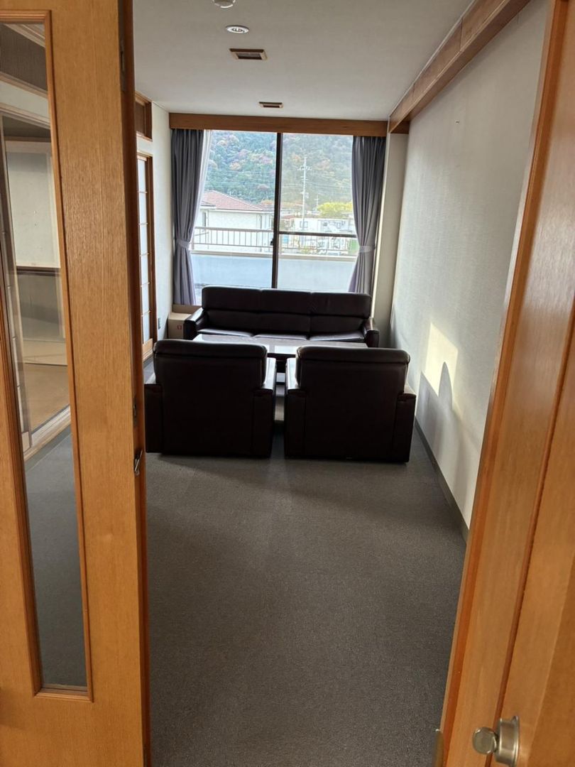 Dormitory for Rent in Tsuru, Yamanashi - 838 sqm Building - Thumbnail 3