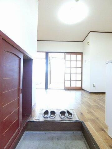 2DK Apartment for Rent in Chiyogaoka, Kawasaki - Thumbnail 2