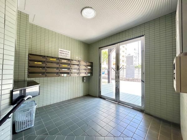 5-Story Apartment Building in Fuchu Tokyo - Thumbnail 4