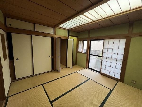 4LDK Detached House for Sale in Osaka Fukushima, 3 Min to Station - Image 22