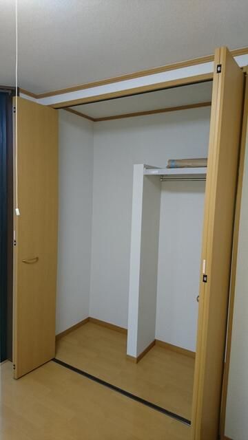 2LDK Detached House for Sale in Takaoka, Toyama - Thumbnail 4