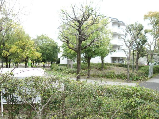 3LDK Apartment for Sale in Tama City, Tokyo - 80.52 sqm - Thumbnail 2
