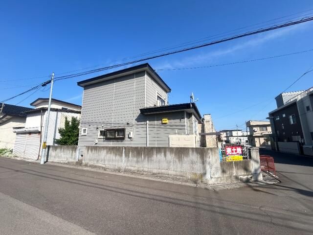 Land for Sale in Hakodate Hokkaido 210 sqm - Thumbnail 3