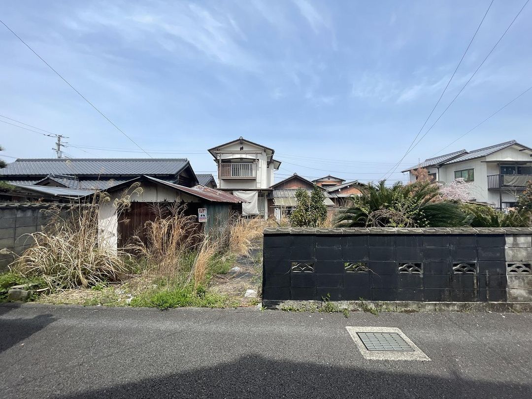 9DK House for Sale on 392 sqm Land in Niihama, Ehime - Image 11