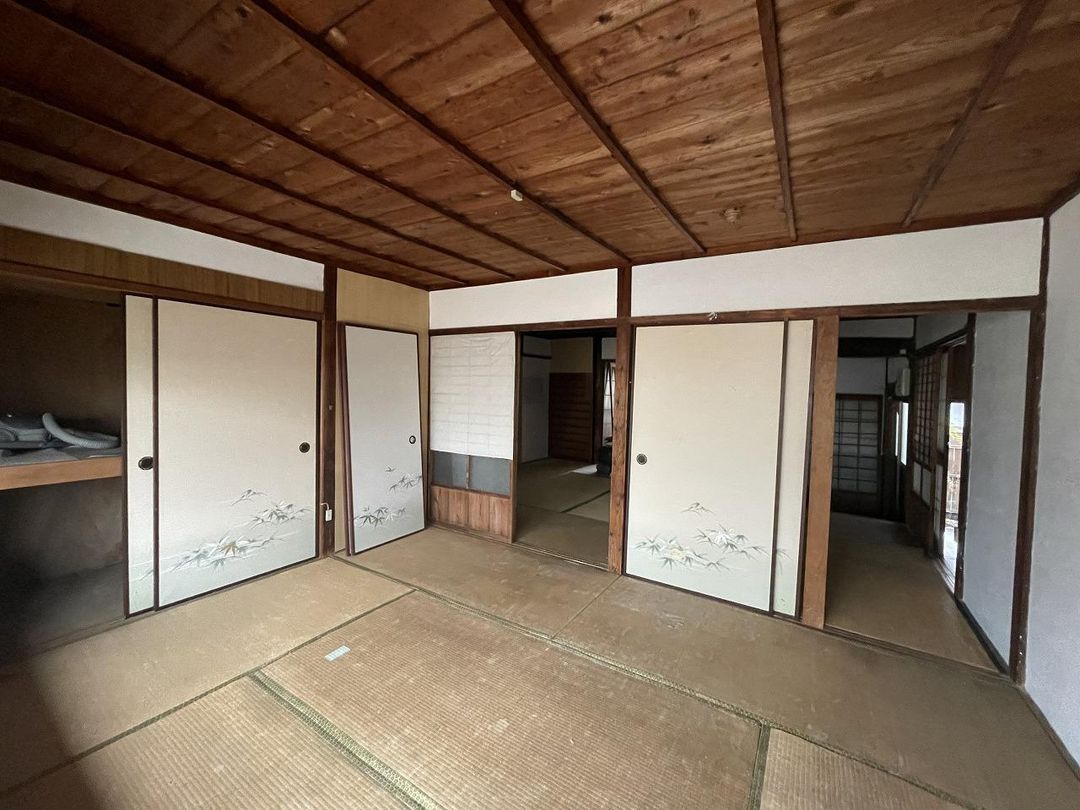 9DK House for Sale on 392 sqm Land in Niihama, Ehime - Image 22