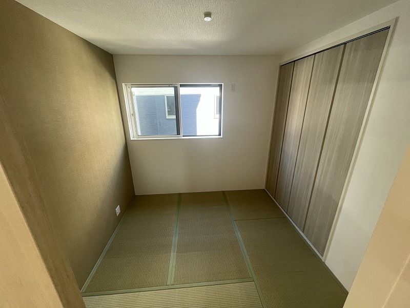 New 4LDK Detached House in Nara City, Nara Prefecture - Thumbnail 2