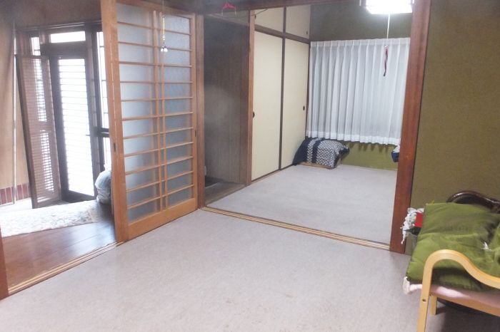 1967 Traditional 3DK House on 168 sqm Land in Marugame, Kagawa - Thumbnail 3