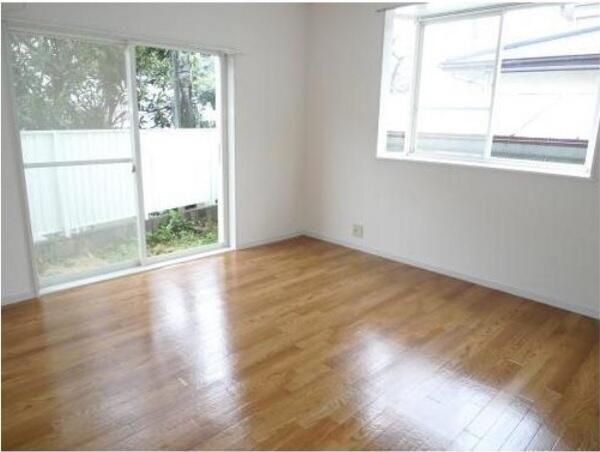 Villa Shonan Apartment Building for Sale in Chigasaki, Kanagawa - Thumbnail 3