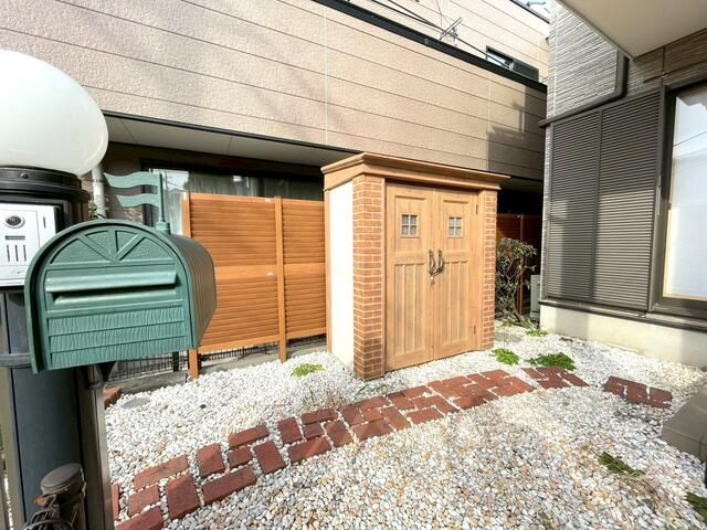 4SLDK Detached House for Sale in Itabashi, Tokyo (99.63 sqm) - Thumbnail 2