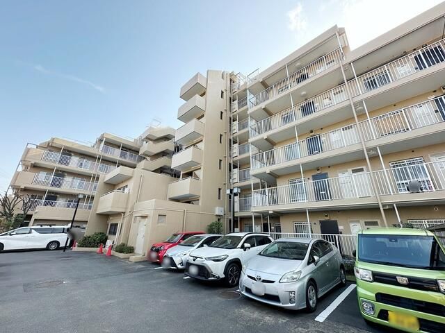 2LDK Apartment for Sale in Yokosuka, Kanagawa - Thumbnail 3