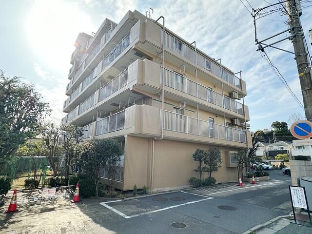 2LDK Apartment for Sale in Yokosuka, Kanagawa - Thumbnail 4