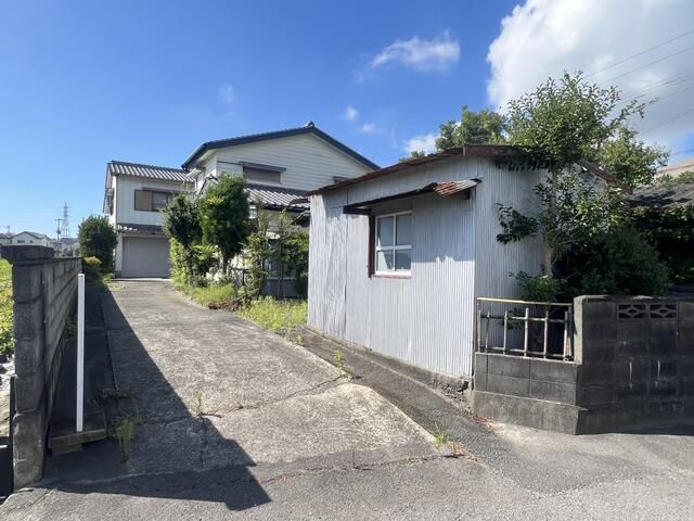 6DK House on Large Corner Lot in Quiet Naruto, Tokushima - Thumbnail 2