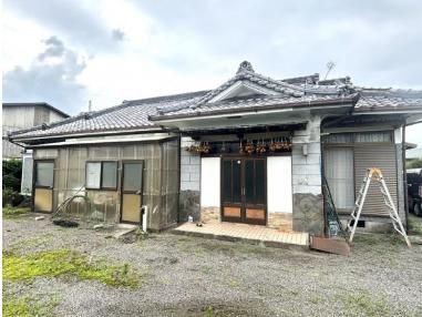 6DK House on 1193 sqm Land in Quiet Miyakonojo, Miyazaki - Thumbnail 2