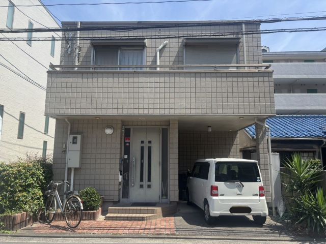 5LDK Family House with Walk-In Closet in Fukuoka's Minami Ward - Thumbnail 3