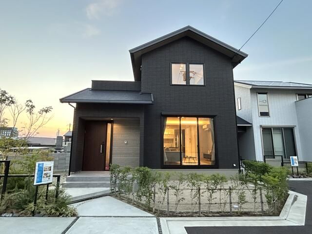 2024 Built 3LDK House in Shikokuchuo, Ehime with Parking - Thumbnail 2
