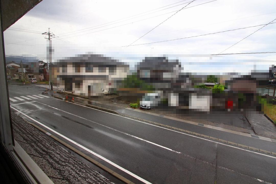 1975 6DK House in Kotoura, Tottori - 213 sqm Living Space - Thumbnail 4