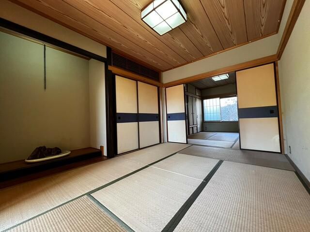 7LDK Family Home in Quiet Kasumigaoka, Kobe - 508sqm Land - Thumbnail 2
