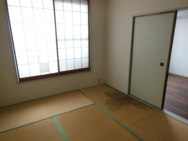 2DK Apartment for Rent in Omiya, Saitama - 39.75 sqm - Thumbnail 4