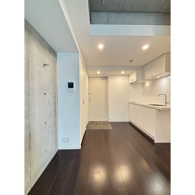 Newly Built 1DK Apartment in Ebisu, Shibuya - Thumbnail 2