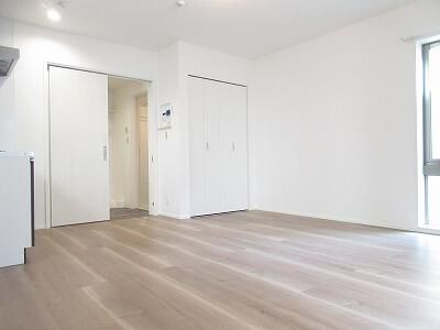 Modern Terrace House for Rent in Shinjuku, Tokyo - Thumbnail 3
