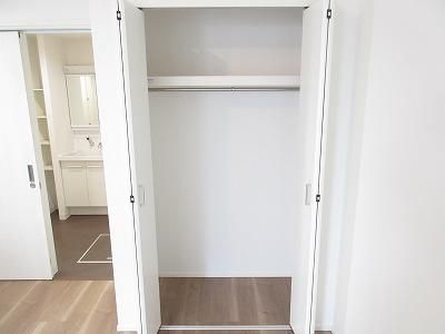 Modern Terrace House for Rent in Shinjuku, Tokyo - Thumbnail 2