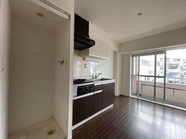 GS Heim Koishikawa 1DK Apartment for Sale in Bunkyo, Tokyo - Thumbnail 3