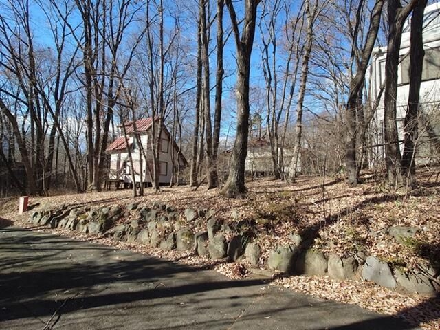 Land for Sale in Hokuto City, Yamanashi - 243 sqm Residential Plot - Thumbnail 4