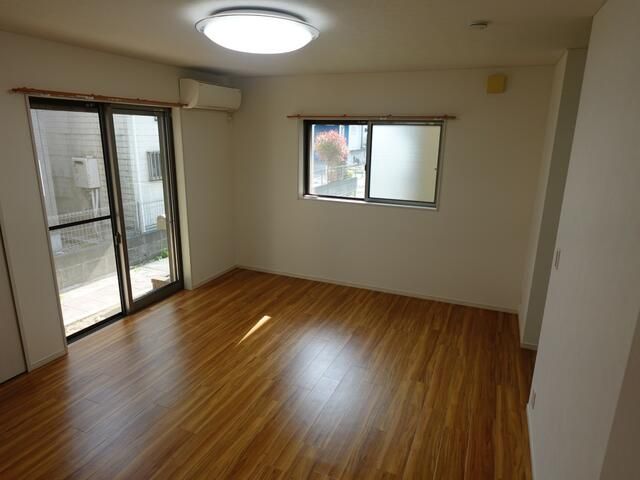 3LDK House for Sale in Kodaira, Tokyo - 80.19 sqm - Thumbnail 2