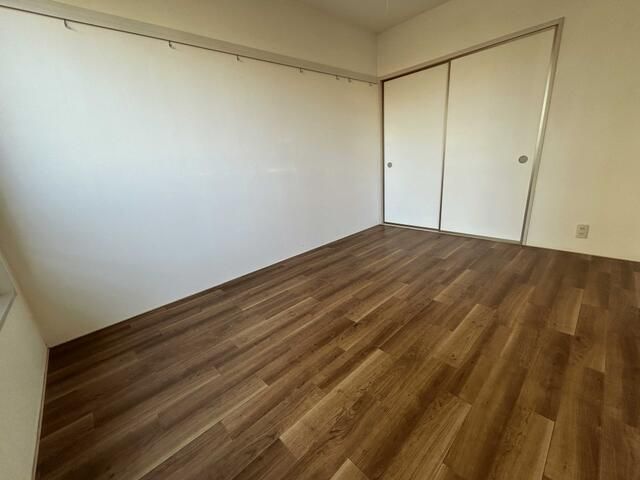 Heights Kimisou II 2DK Apartment for Rent in Chuo City, Yamanashi - Thumbnail 4