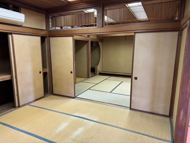 6LDK House with Extra Land for Sale in Fujieda, Shizuoka - Thumbnail 2