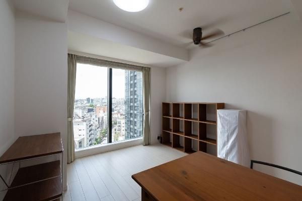 Osaki West City Towers 1LDK Condo for Sale in Shinagawa, Tokyo - Thumbnail 2
