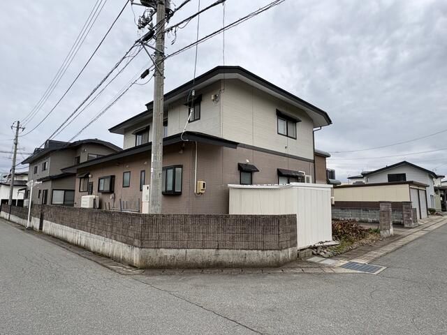 Used 5LDK Detached House in Yonezawa, Yamagata – 169 sqm - Thumbnail 2