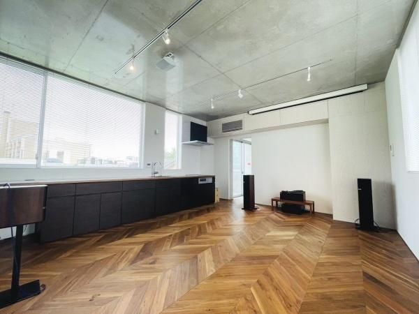 Nishi-Sando Terrace Condo for Sale in Shibuya, Tokyo - Thumbnail 3