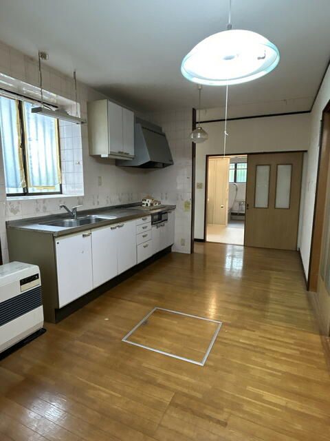4SLDK Detached House for Sale in Kitakyushu, Fukuoka - Thumbnail 2