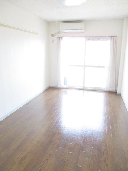 2DK Apartment for Rent in Koshigaya, Saitama - 43.5 sqm - Thumbnail 4