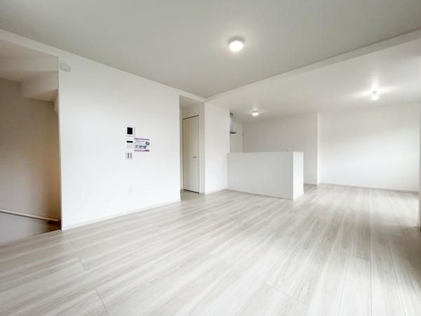 New 4LDK House for Sale in Minami-ku, Saitama City - Thumbnail 4
