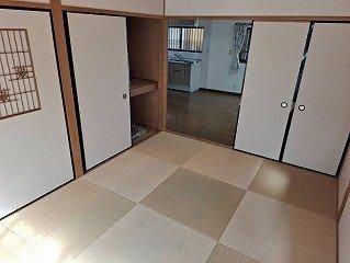 4LDK House in Kashiba, Nara - 86.11 sqm on 107.59 sqm Land - Thumbnail 3