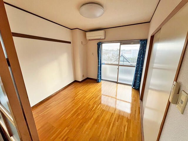 3DK Apartment for Rent in Atsugi, Kanagawa - 44m² - Thumbnail 3