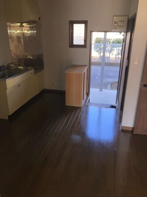 2DK Apartment for Rent in Fuefuki City, Yamanashi - 39.74 sqm - Thumbnail 3
