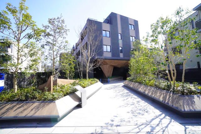 New 2SLDK Apartment for Rent in Yamato, Kanagawa - BRANZ Chuo-Rinkan - Thumbnail 3