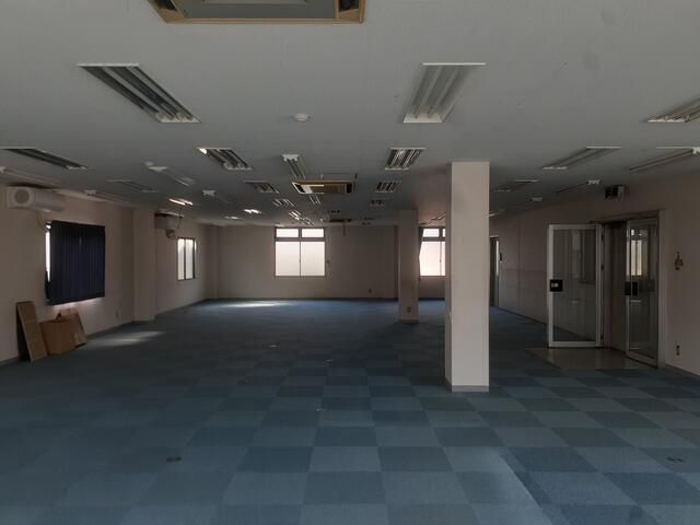 Hadano Commercial Space for Rent - 192.46 sqm near Hadano Station - Thumbnail 3