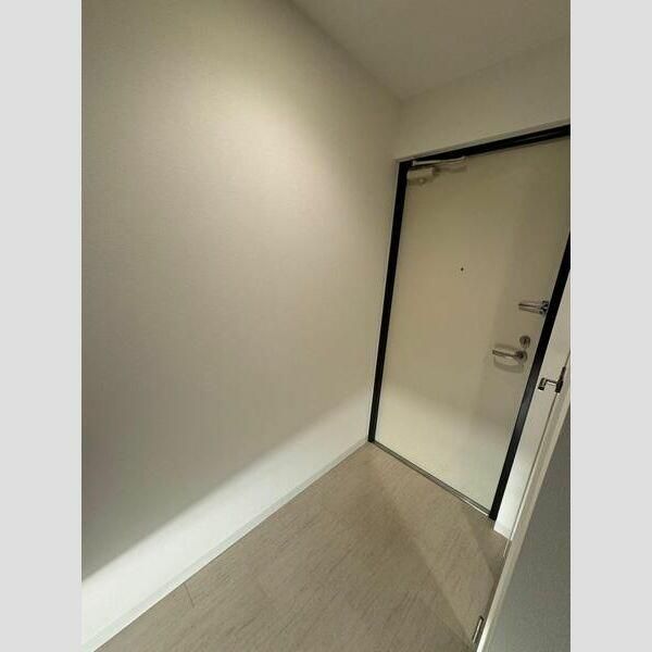 2LDK Apartment for Rent near North 18 Station, Sapporo - Thumbnail 2