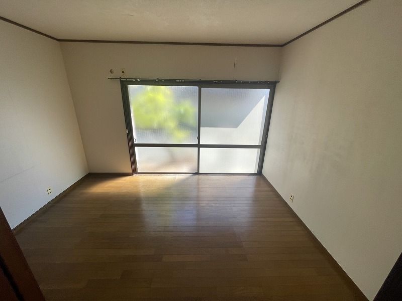 5LDK House for Sale in Nara City with Garden and Balcony - Image 22